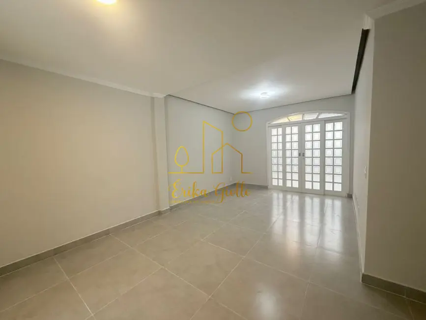 Foto 2 de Casa com 2 quartos à venda, 287m2 em Jardim Guanabara, Jundiai - SP