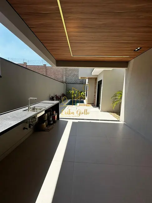 Casa à venda, 300m2 em Medeiros, Jundiai - SP - imagem 6 Foto 6 de Casa à venda, 300m2 em Medeiros, Jundiai - SP