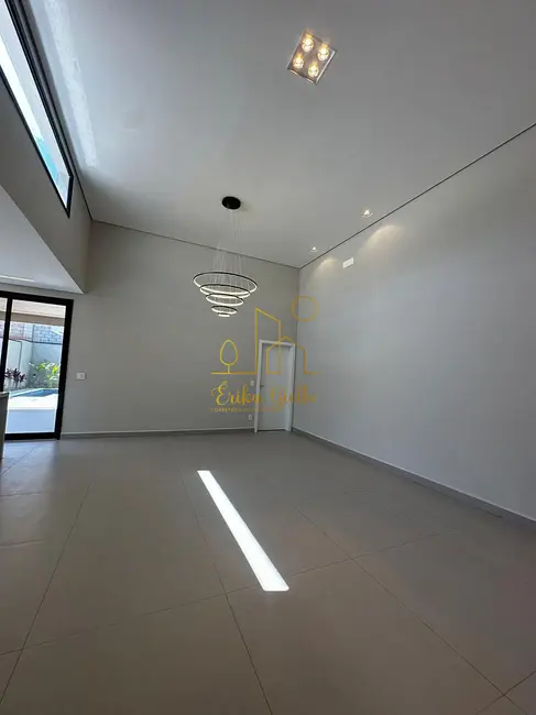 Foto 12 de Casa à venda, 300m2 em Medeiros, Jundiai - SP