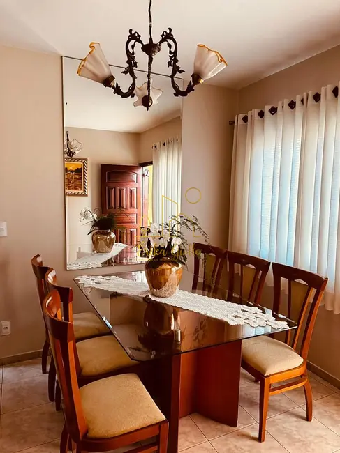 Foto 9 de Casa com 3 quartos para alugar, 450m2 em Jundiai - SP