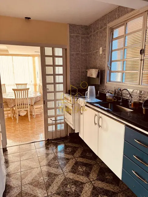 Foto 6 de Casa com 3 quartos para alugar, 450m2 em Jundiai - SP