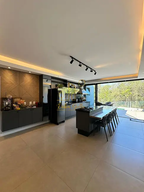 Foto 7 de Casa à venda, 800m2 em Medeiros, Jundiai - SP