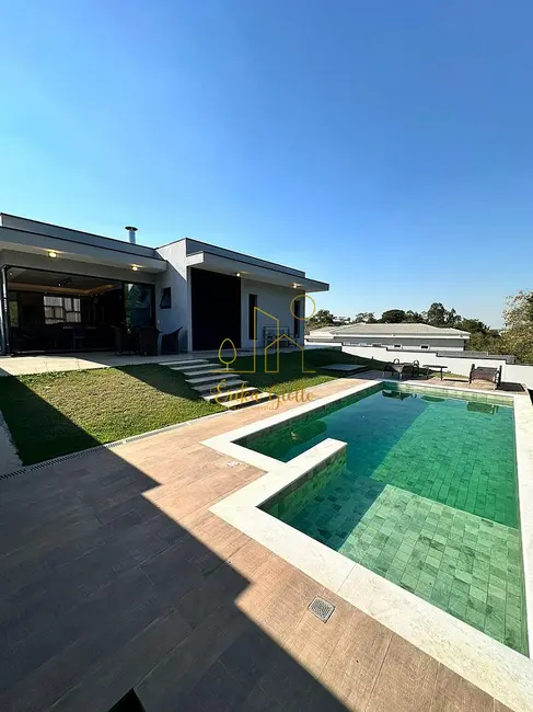 Foto 3 de Casa à venda, 800m2 em Medeiros, Jundiai - SP