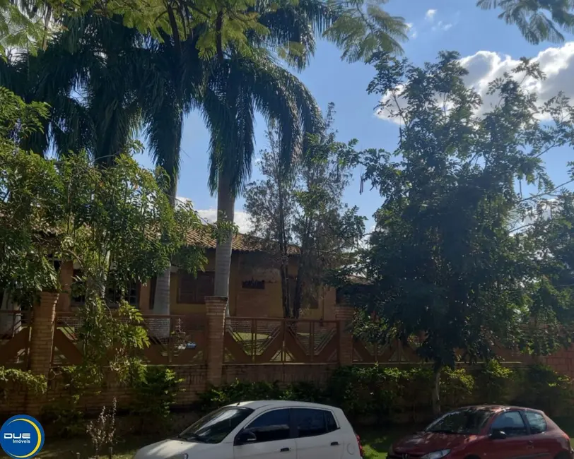 Chácara com 3 quartos à venda, 597m2 em Colinas do Mosteiro de Itaici, Indaiatuba - SP - imagem 4 Foto 4 de Chácara com 3 quartos à venda, 597m2 em Colinas do Mosteiro de Itaici, Indaiatuba - SP