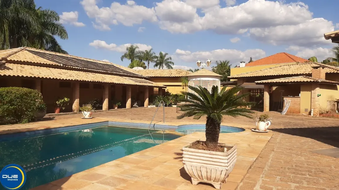 Chácara com 3 quartos à venda, 597m2 em Colinas do Mosteiro de Itaici, Indaiatuba - SP - imagem 7 Foto 7 de Chácara com 3 quartos à venda, 597m2 em Colinas do Mosteiro de Itaici, Indaiatuba - SP