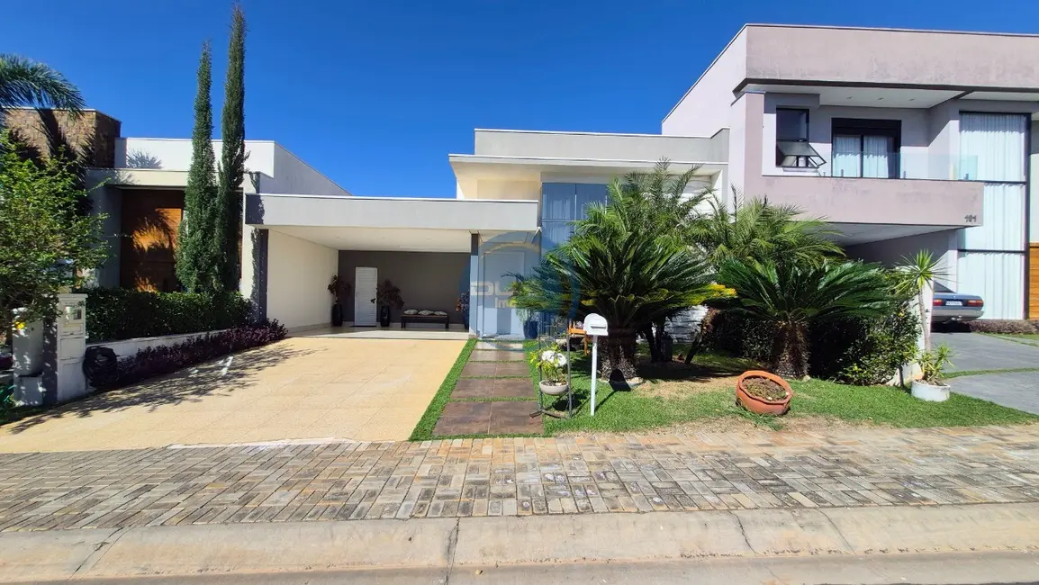 Foto 1 de Casa de Condomínio com 3 quartos à venda, 190m2 em Jardim Residencial Dona Lucilla, Indaiatuba - SP
