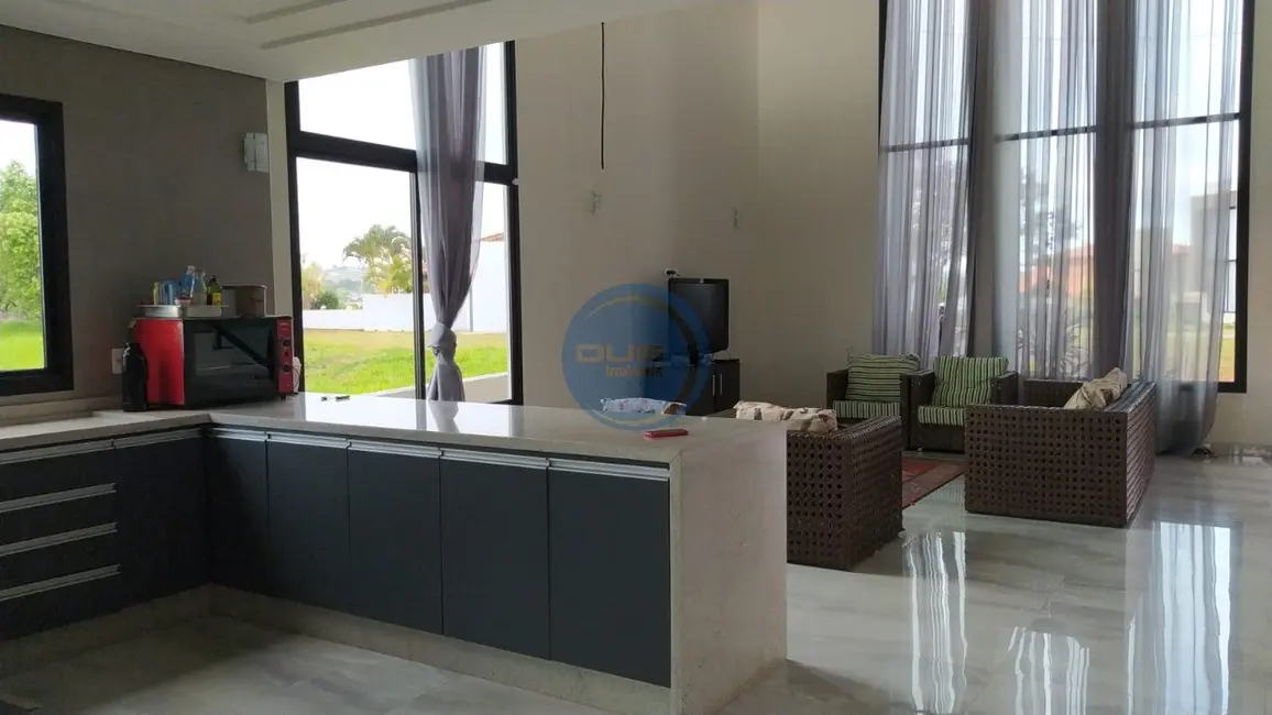 Foto 3 de Casa de Condomínio com 4 quartos à venda, 370m2 em Paranapanema - SP