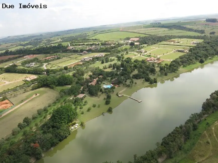 Foto 1 de Terreno / Lote à venda, 2235m2 em Monte Mor - SP