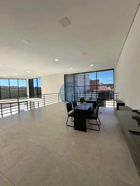 Foto 8 de Sala Comercial à venda e para alugar, 245m2 em Jardim Adriana, Indaiatuba - SP