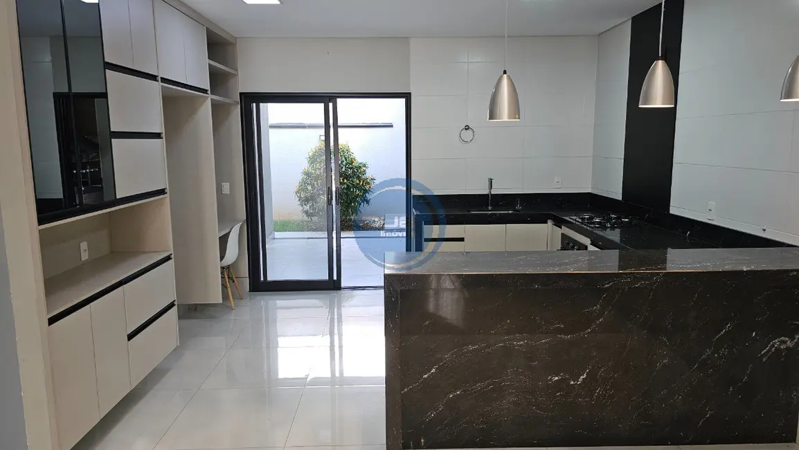 Foto 5 de Casa de Condomínio com 3 quartos para alugar, 206m2 em Jardim Bréscia, Indaiatuba - SP