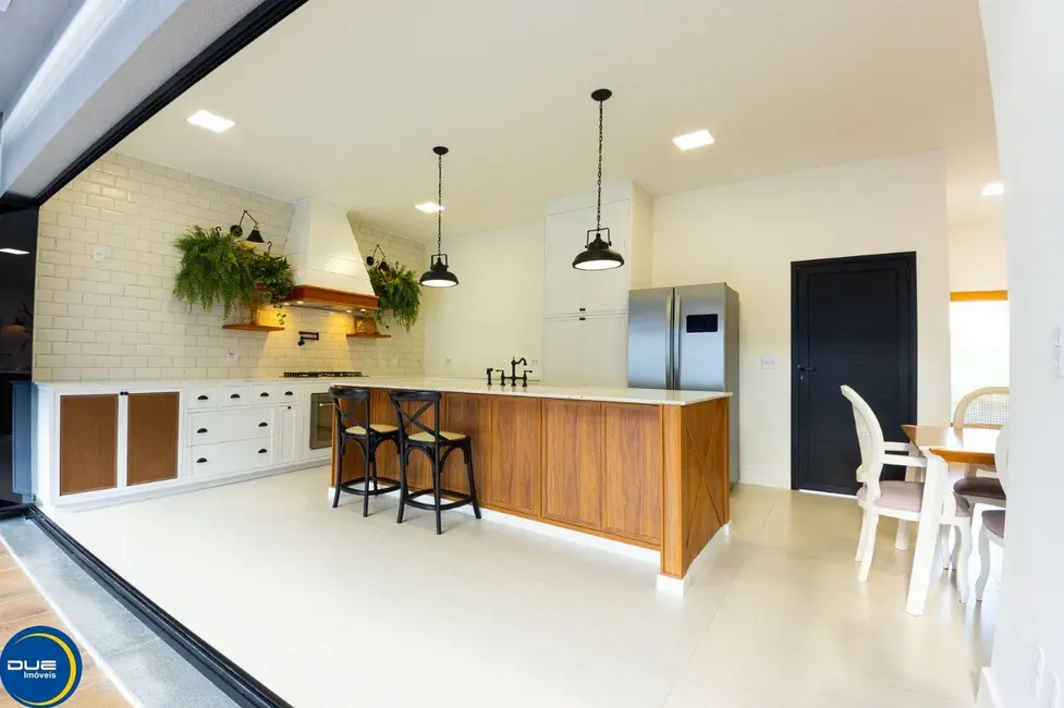 Foto 2 de Casa de Condomínio com 3 quartos à venda, 190m2 em Indaiatuba - SP