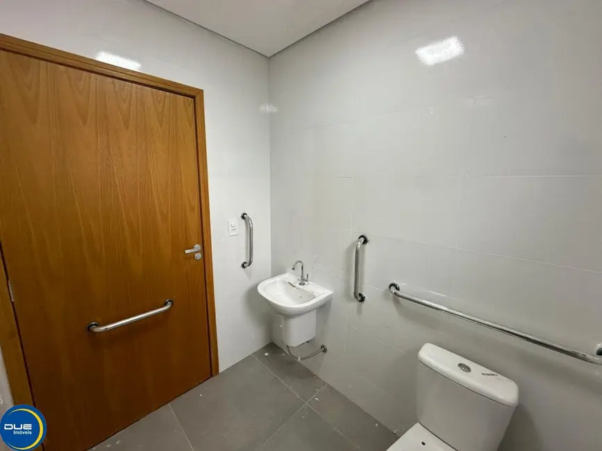 Armazém / Galpão para alugar, 250m2 em Vila Costa e Silva, Indaiatuba - SP - imagem 8 Foto 8 de Armazém / Galpão para alugar, 250m2 em Vila Costa e Silva, Indaiatuba - SP