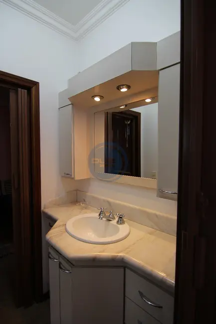 Foto 5 de Casa com 4 quartos à venda, 230m2 em Vila Suíça, Indaiatuba - SP