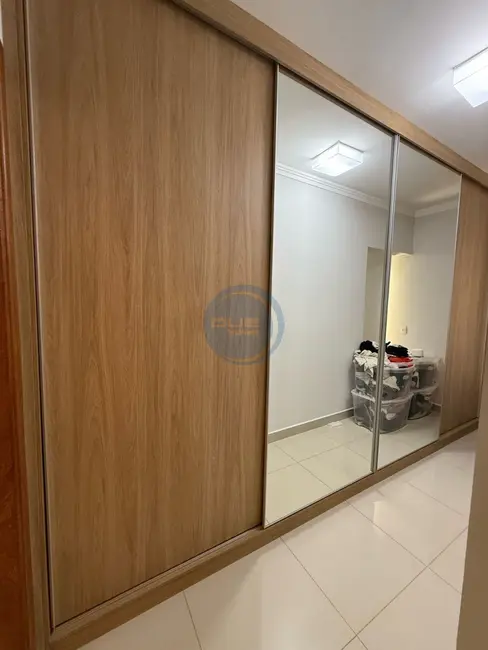 Foto 2 de Casa de Condomínio com 3 quartos à venda e para alugar, 185m2 em Jardim Residencial Alto de Itaici, Indaiatuba - SP