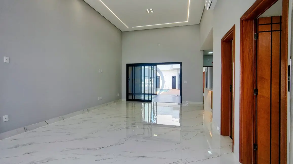 Foto 4 de Casa de Condomínio com 4 quartos à venda, 250m2 em Jardim Residencial Dona Lucilla, Indaiatuba - SP
