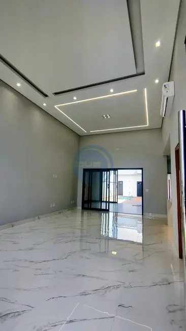 Foto 3 de Casa de Condomínio com 4 quartos à venda, 250m2 em Jardim Residencial Dona Lucilla, Indaiatuba - SP