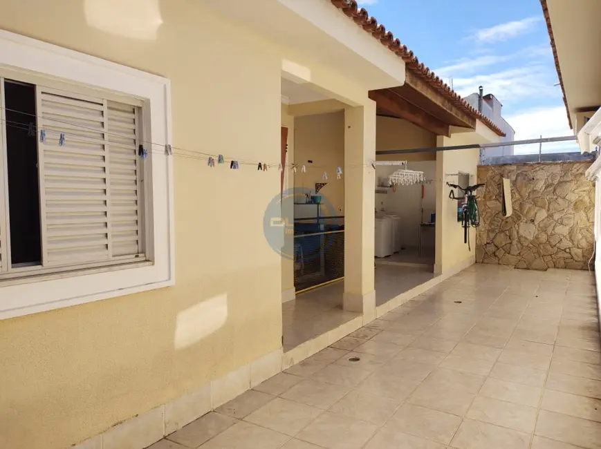 Foto 2 de Casa com 3 quartos à venda, 245m2 em Chácara Areal, Indaiatuba - SP