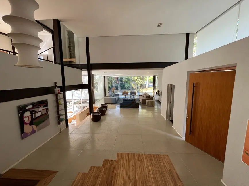 Casa de Condomínio com 3 quartos à venda, 555m2 em Helvétia Country, Indaiatuba - SP - imagem 8 Foto 8 de Casa de Condomínio com 3 quartos à venda, 555m2 em Helvétia Country, Indaiatuba - SP