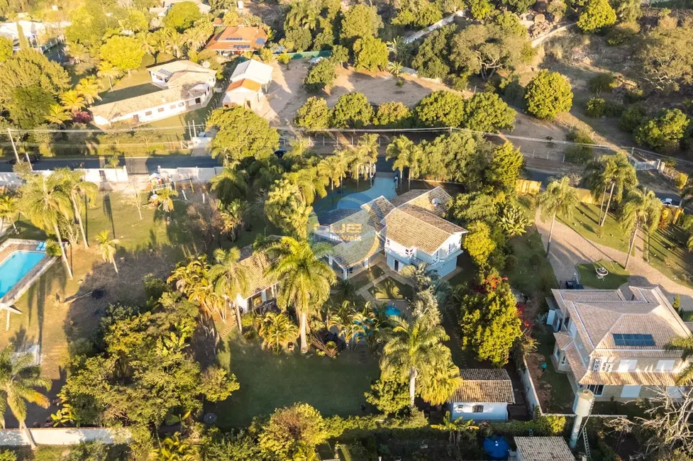 Foto 6 de Chácara com 4 quartos à venda, 510m2 em Vale das Laranjeiras, Indaiatuba - SP