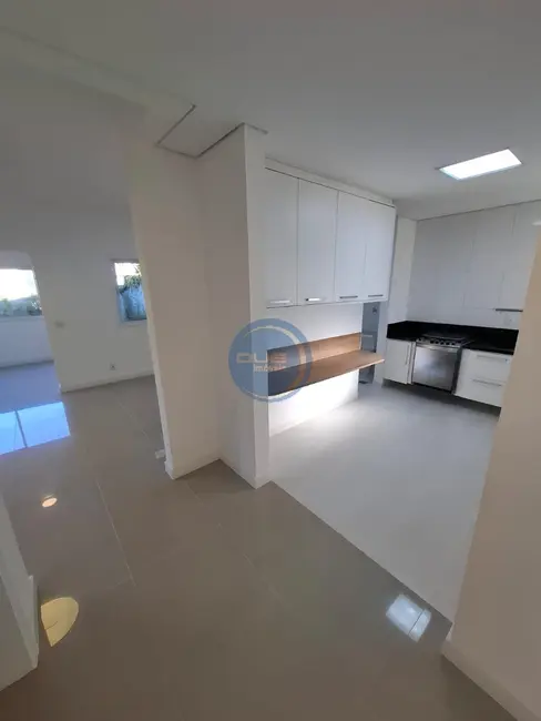 Casa de Condomínio com 3 quartos à venda e para alugar, 169m2 em Chácara Belvedere, Indaiatuba - SP - imagem 6 Foto 6 de Casa de Condomínio com 3 quartos à venda e para alugar, 169m2 em Chácara Belvedere, Indaiatuba - SP