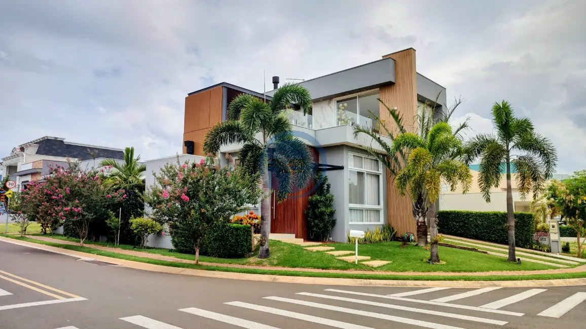 Foto 2 de Casa de Condomínio com 3 quartos à venda, 226m2 em Jardim Residencial Dona Lucilla, Indaiatuba - SP