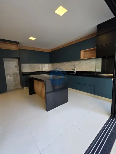 Casa de Condomínio com 3 quartos à venda, 181m2 em Indaiatuba - SP - imagem 8 Foto 8 de Casa de Condomínio com 3 quartos à venda, 181m2 em Indaiatuba - SP