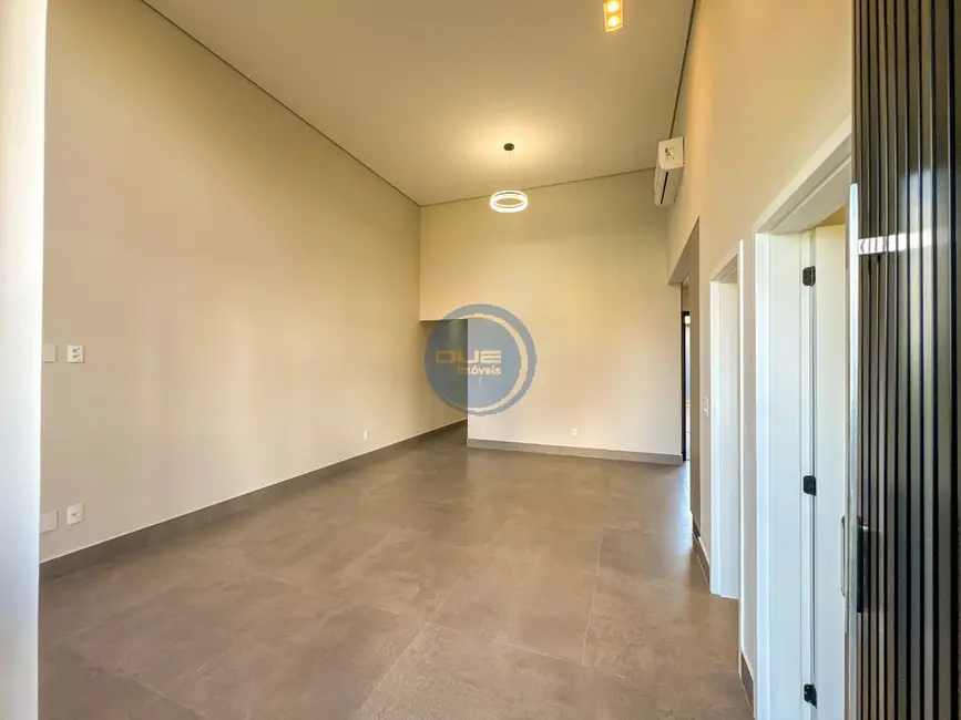 Casa de Condomínio com 3 quartos à venda, 195m2 em Indaiatuba - SP - imagem 5 Foto 5 de Casa de Condomínio com 3 quartos à venda, 195m2 em Indaiatuba - SP