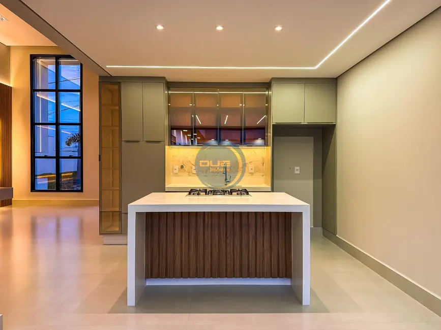 Casa de Condomínio com 3 quartos à venda, 212m2 em Indaiatuba - SP - imagem 9 Foto 9 de Casa de Condomínio com 3 quartos à venda, 212m2 em Indaiatuba - SP