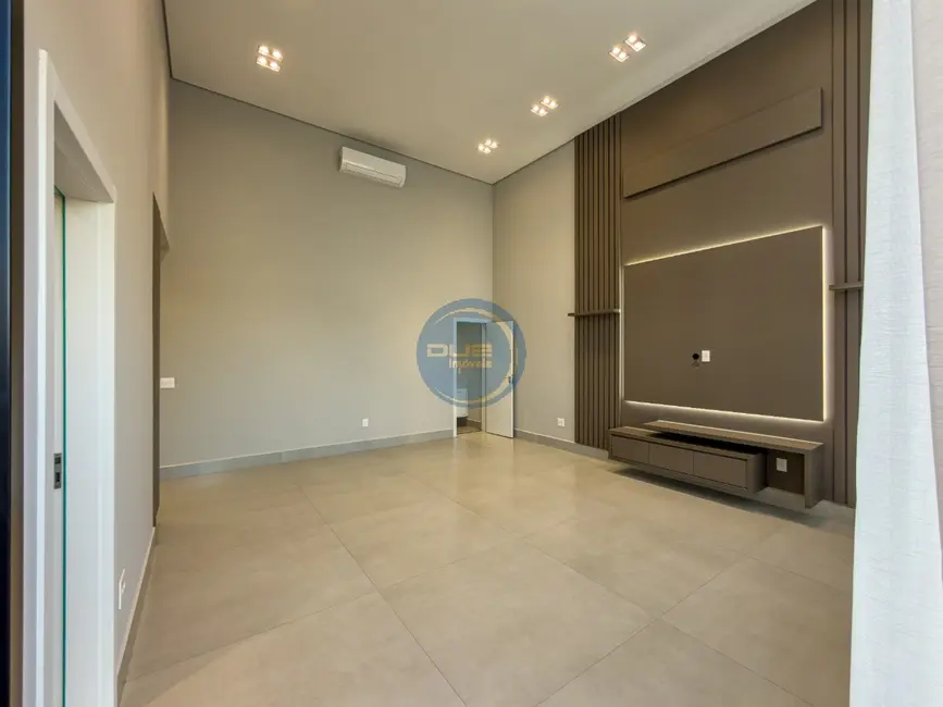 Casa de Condomínio com 3 quartos à venda, 191m2 em Indaiatuba - SP - imagem 4 Foto 4 de Casa de Condomínio com 3 quartos à venda, 191m2 em Indaiatuba - SP