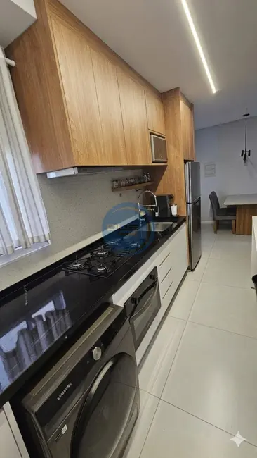 Foto 4 de Apartamento com 2 quartos para alugar, 51m2 em Jardins do Império, Indaiatuba - SP