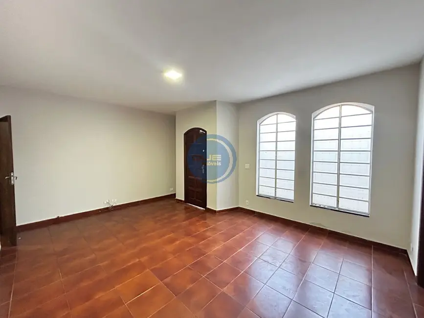 Sala Comercial com 3 quartos para alugar, 150m2 em Vila Sfeir, Indaiatuba - SP - imagem 2 Foto 2 de Sala Comercial com 3 quartos para alugar, 150m2 em Vila Sfeir, Indaiatuba - SP