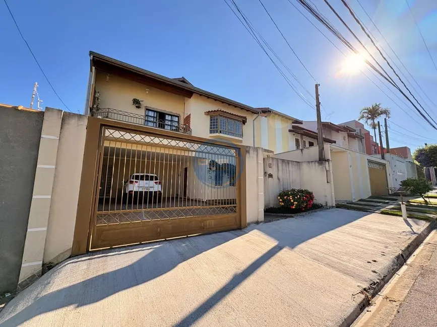 Foto 2 de Casa com 3 quartos à venda, 220m2 em Jardim Regente, Indaiatuba - SP