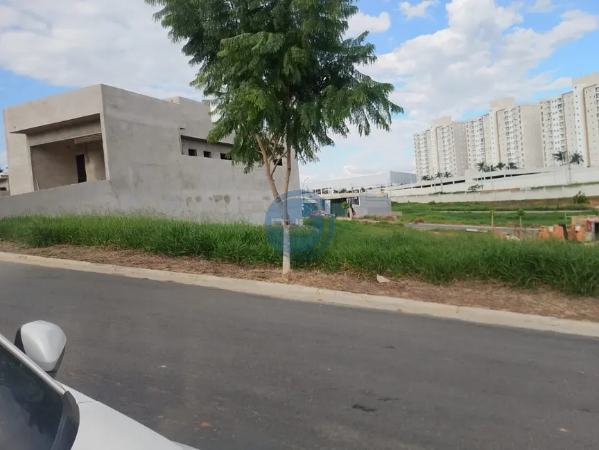 Foto 1 de Terreno / Lote à venda, 340m2 em Indaiatuba - SP