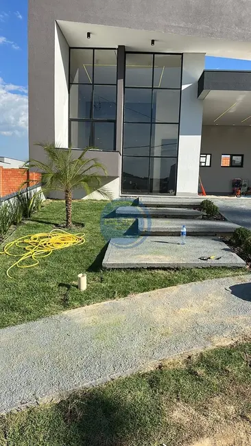 Casa de Condomínio com 3 quartos à venda, 170m2 em Indaiatuba - SP - imagem 2 Foto 2 de Casa de Condomínio com 3 quartos à venda, 170m2 em Indaiatuba - SP
