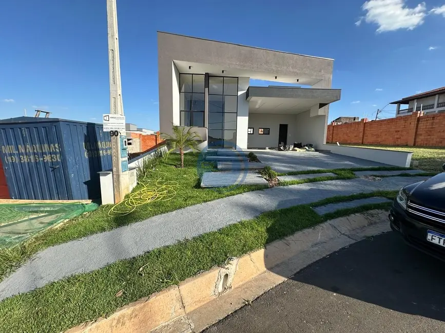 Casa de Condomínio com 3 quartos à venda, 170m2 em Indaiatuba - SP - imagem 1 Foto 1 de Casa de Condomínio com 3 quartos à venda, 170m2 em Indaiatuba - SP