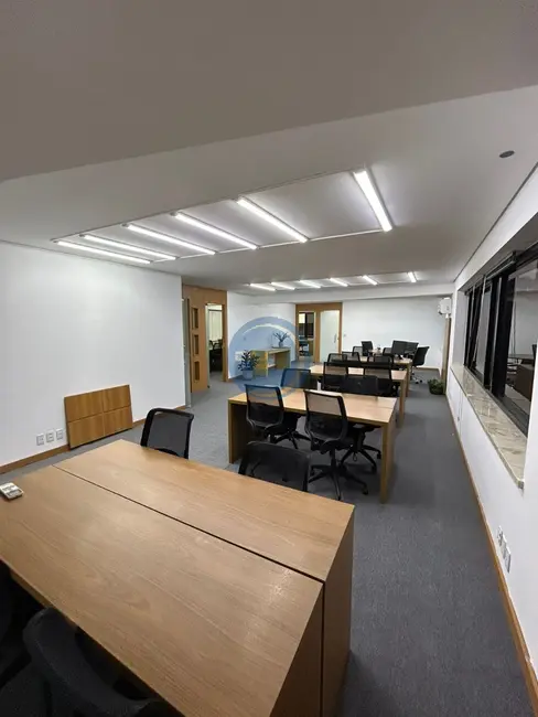 Sala Comercial à venda, 244m2 em Itaim Bibi, São Paulo - SP - imagem 6 Foto 6 de Sala Comercial à venda, 244m2 em Itaim Bibi, São Paulo - SP