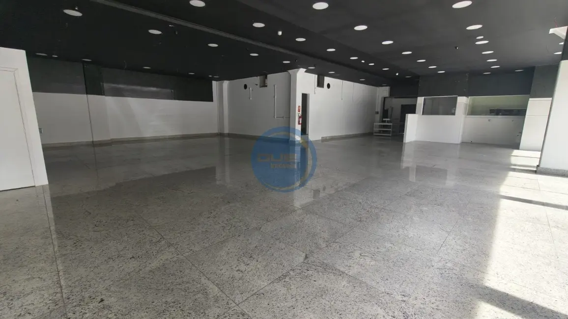 Sala Comercial para alugar, 200m2 em Centro, Indaiatuba - SP - imagem 8 Foto 8 de Sala Comercial para alugar, 200m2 em Centro, Indaiatuba - SP