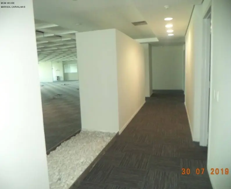 Foto 8 de Sala Comercial à venda, 28m2 em Jardim São Luís, São Paulo - SP