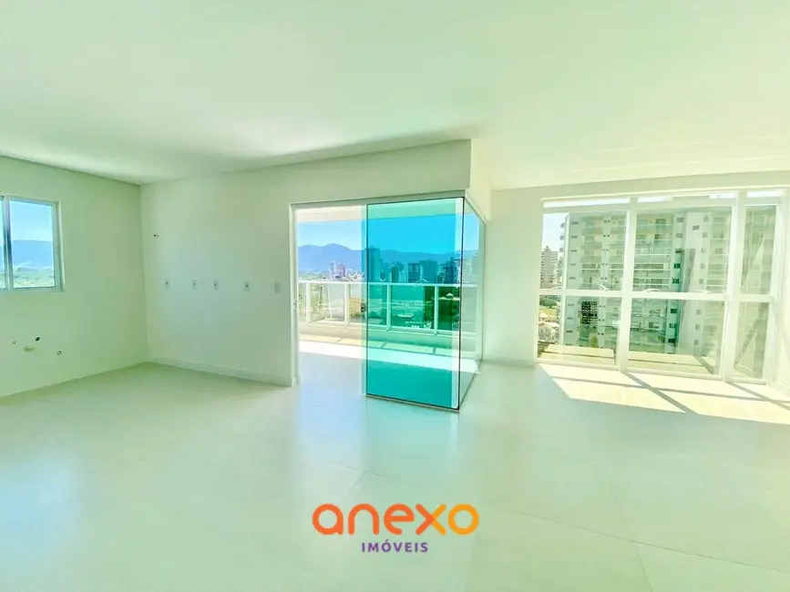 Foto 4 de Apartamento com 4 quartos à venda, 149m2 em Meia Praia, Itapema - SC