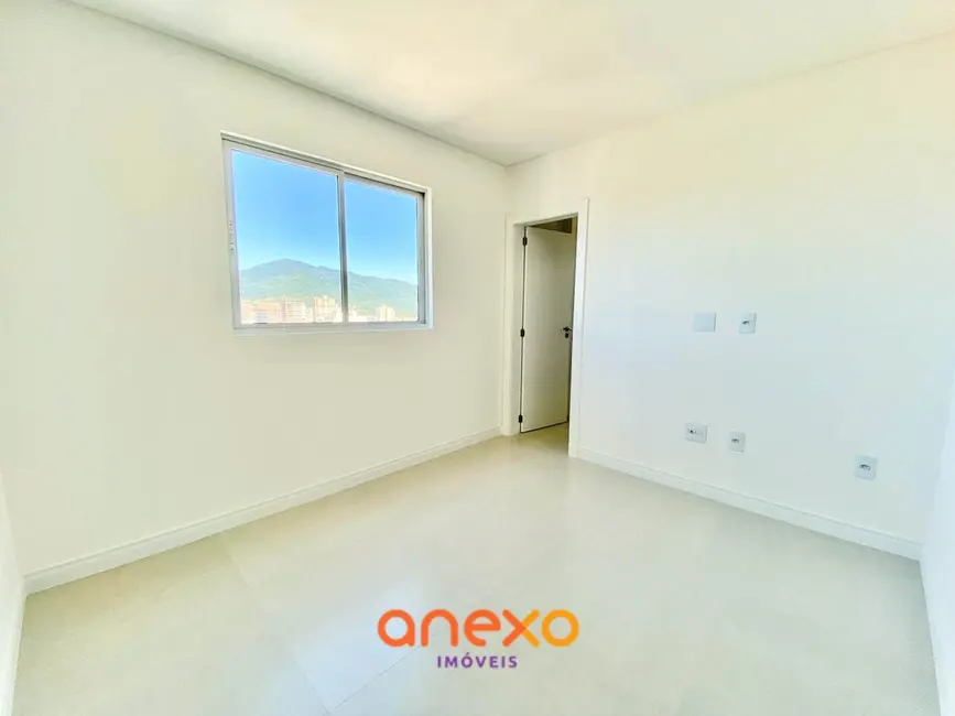 Foto 6 de Apartamento com 4 quartos à venda, 149m2 em Meia Praia, Itapema - SC