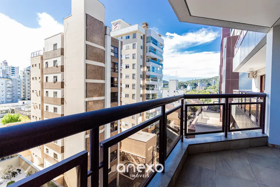 Apartamento com 4 quartos à venda, 240m2 em Jardim Blumenau, Blumenau - SC - imagem 3 Foto 3 de Apartamento com 4 quartos à venda, 240m2 em Jardim Blumenau, Blumenau - SC