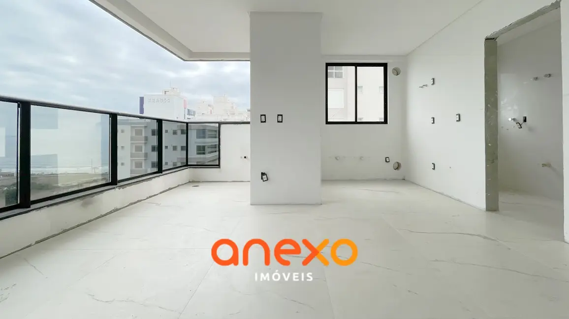 Foto 3 de Apartamento com 3 quartos à venda, 123m2 em Meia Praia, Itapema - SC