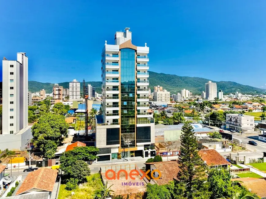 Foto 1 de Apartamento com 3 quartos à venda, 124m2 em Meia Praia, Itapema - SC