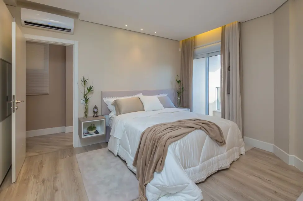 Apartamento com 5 quartos à venda, 215m2 em Itajai - SC - imagem 8 Foto 8 de Apartamento com 5 quartos à venda, 215m2 em Itajai - SC