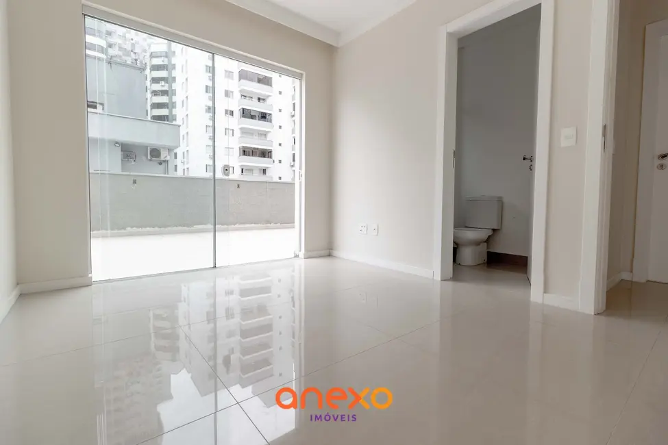 Apartamento com 3 quartos à venda, 191m2 em Centro, Balneario Camboriu - SC - imagem 9 Foto 9 de Apartamento com 3 quartos à venda, 191m2 em Centro, Balneario Camboriu - SC