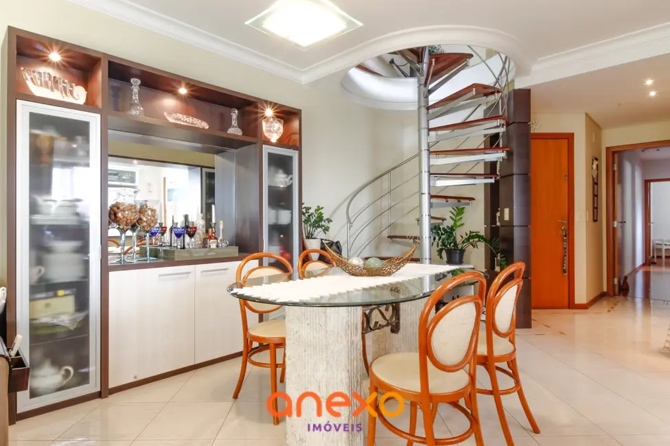 Cobertura com 3 quartos à venda, 193m2 em Vila Nova, Blumenau - SC - imagem 4 Foto 4 de Cobertura com 3 quartos à venda, 193m2 em Vila Nova, Blumenau - SC