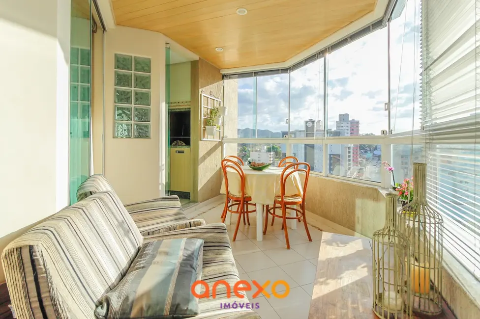 Cobertura com 3 quartos à venda, 193m2 em Vila Nova, Blumenau - SC - imagem 9 Foto 9 de Cobertura com 3 quartos à venda, 193m2 em Vila Nova, Blumenau - SC