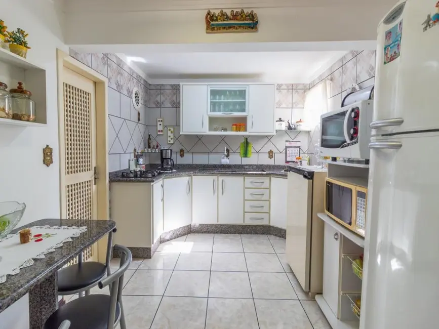 Casa com 6 quartos à venda, 400m2 em Água Verde, Blumenau - SC - imagem 8 Foto 8 de Casa com 6 quartos à venda, 400m2 em Água Verde, Blumenau - SC