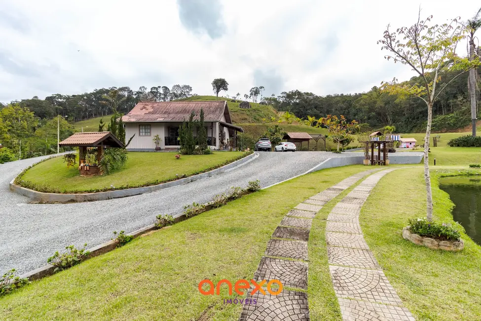 Sítio / Rancho com 3 quartos à venda em Vila Itoupava, Blumenau - SC - imagem 7 Foto 7 de Sítio / Rancho com 3 quartos à venda em Vila Itoupava, Blumenau - SC