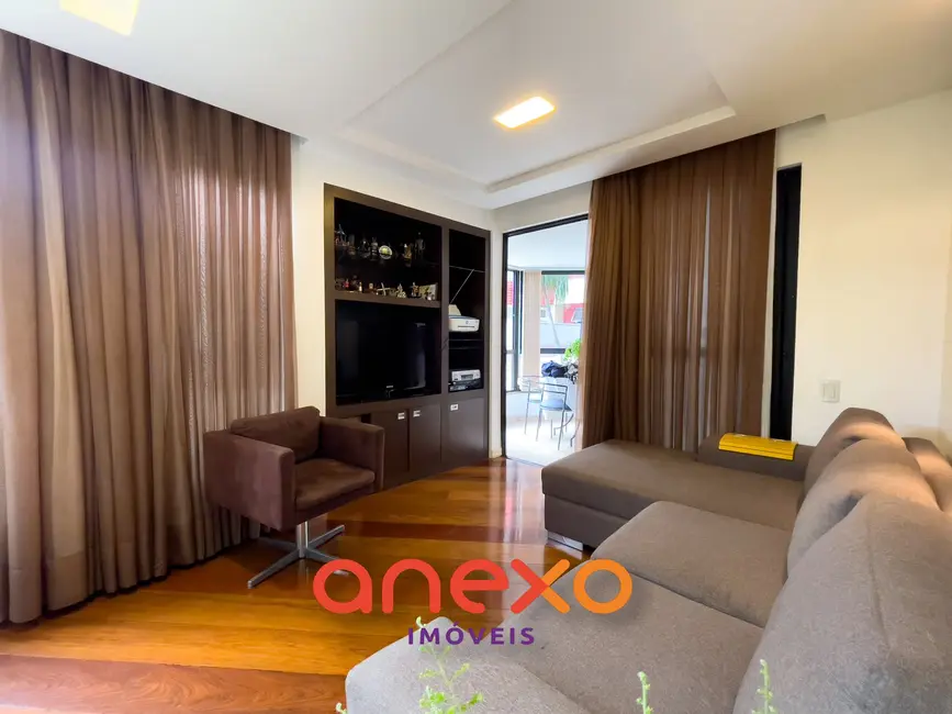 Apartamento com 4 quartos à venda, 286m2 em Ponta Aguda, Blumenau - SC - imagem 9 Foto 9 de Apartamento com 4 quartos à venda, 286m2 em Ponta Aguda, Blumenau - SC